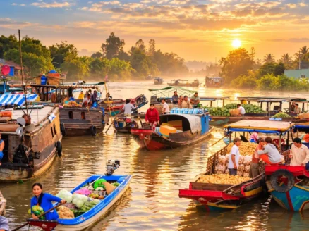 Floating Market - Hero picture