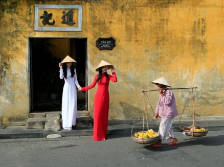 Pole Carrying - Hero Picture